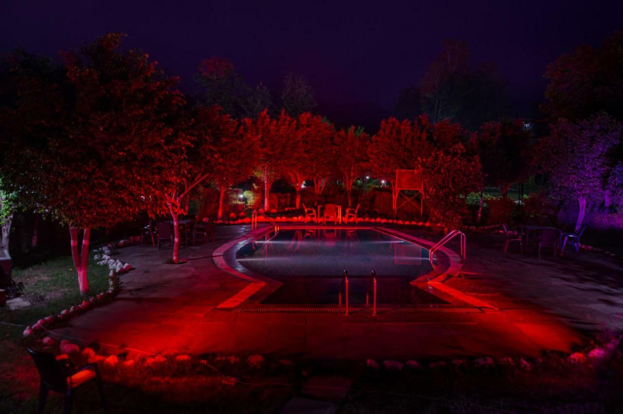 Tusk And Roar Corbett Resort Dhela Exterior foto
